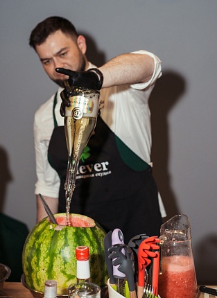 Эногастрономия от кулинарной студии Клевер в магазине ЗБ на Брестской