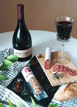 «Вино и неочевидные закуски». Бауманская улица